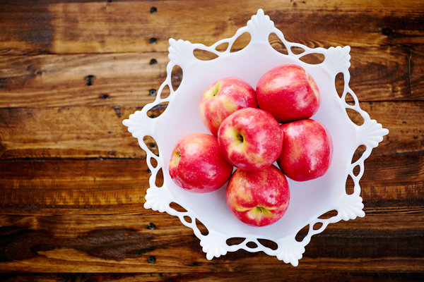 apple serving dish 